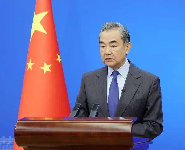 王毅谈中国外交：2022年八大成就、2023年六大任务