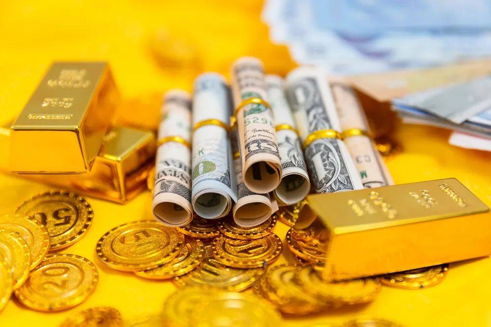 热点丨国际金价震荡：短暂回调还是就此止步？
