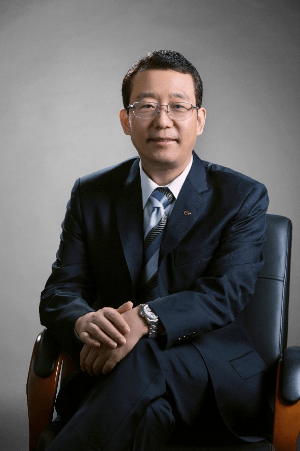全国人大代表冯兴亚：提升国产芯应用率，加快换电模式推广