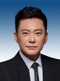 王斑，履新职
