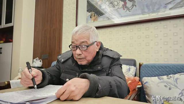 湖南82岁老人写在烟盒上的建议获采纳，怎么回事？