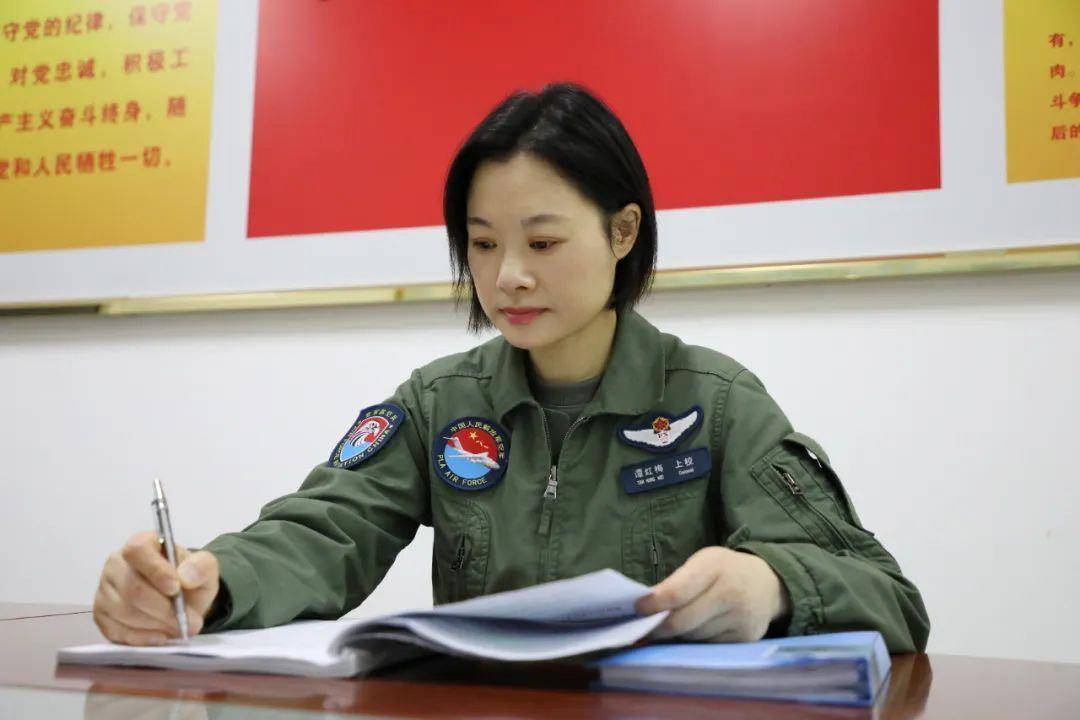 阅兵最帅女机长，是她！